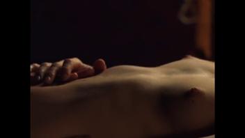 Emma Lung Nude - Peaches (2004) : A Hot Blonde Bombshell