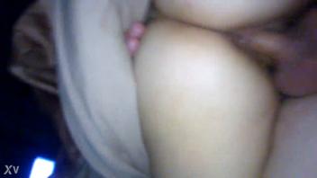 Natalie 24 Croydon : a sexy brunette with a lot to give